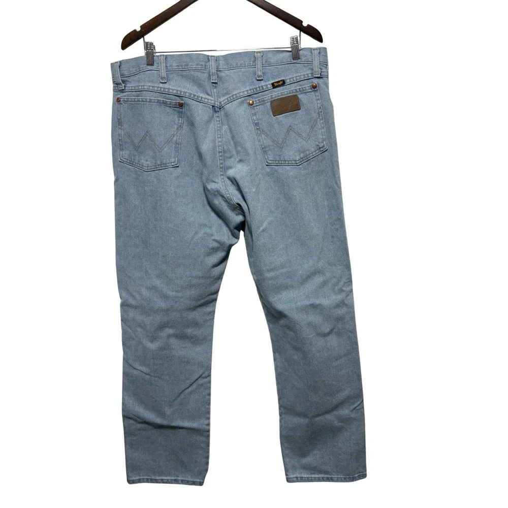 Wrangler Jeans Mens 38 X 32 Light Wash Cowboy Cut A122 Straight Cotton Slim Fit